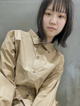 ユエ(Yue) 暗髪×ボブ