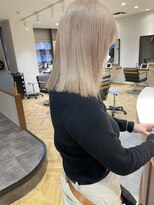 ロンド レア 天神大名店(Lond Le’a)&nbsp;ミルクティーベージュ/ダブルカラー/ブリーチ/くびれヘア