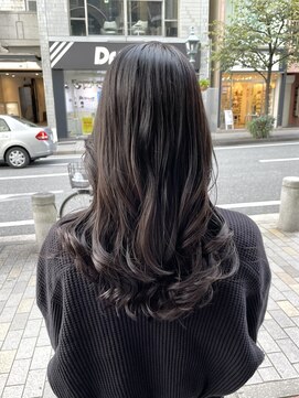 アンビエンテ(ambiente) 黒髪スタイル　トラックオイル仕上げ【坂根】