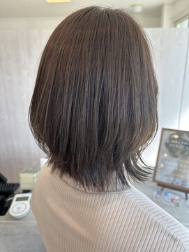 ルーチュヘアー(Lu cu hair) くびれレイヤーミディアム