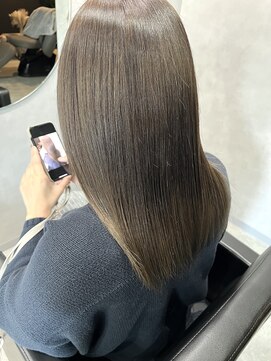 ナッツ(nuts.) olive beige