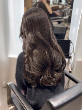 リス バイ ソヨン(Lis by SOYON) ロイヤルパープル/髪質改善トリートメント/暖色カラー/レイヤー