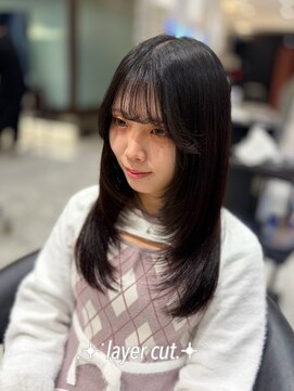 アピッシュ ギンザ(apish ginza) 動きが出るザクザクレイヤーカット