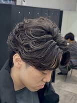 オーバル ジングウマエ(OVARL jingumae)&nbsp;フェザーパーマセンターパートシャドウパーマサーフカール