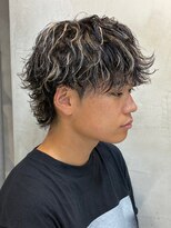 エリマバイフィフス 調布(elima by fifth) 波巻きパーマ×ハイライトでストリート感溢れる男らしいヘアに◎