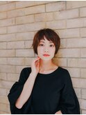 小顔大人可愛い丸みショート×オン眉バング20代30代40代