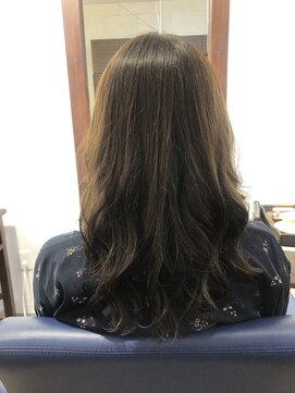 アイルフィルダウス(airfirdaus) ゆるウェーブヘア～大人ガーリー～