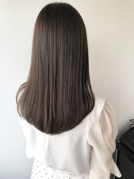 ネイヴィル(navile) シルクグレージュ×まとまるロングヘアー