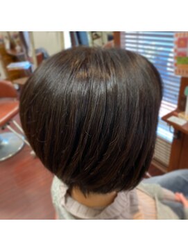 ヘアメイク ポコ ア ポコ(Hair make poco apoco) 前下がりボブ［髪質改善］［生駒市美容室］［40代50代60代］