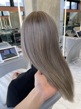 ロンドルーチェ 心斎橋(Lond luce) ダークアッシュ/ミディアムレイヤーカット［髪質改善/縮毛矯正］