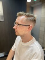 フランクスバーバー アンド ビアークラブ(FRANK'S BARBER and BEER CLUB)&nbsp;スキンフェードサイドパート