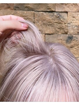 シーンヨコハマ 横浜店(SCENE yokohama) ホワイトベージュ