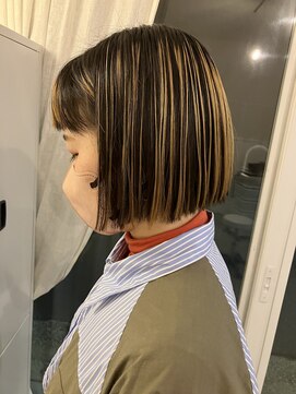 イリス(ilys) 抜け感コンパクトボブ