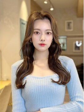 ロンドルーチェ 心斎橋(Lond luce) 大人ガーリー×ミディアムレイヤーカット【心斎橋/髪質改善】