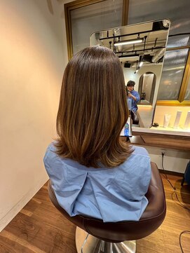 アルボーテルジェ(Art BeAute' ROUGET) 派手すぎない白髪ぼかしハイライト☆30代/40代/50代