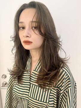 ピークアブー アヴェダ ギンザシックス(PEEK-A-BOO AVEDA GINZASIX) 大人可愛いレイヤースタイルオリーブカラー透明感カラーシャギー