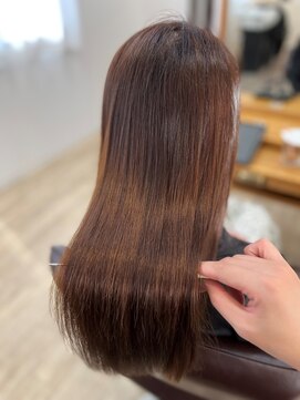 ミラ(MIRA) 白髪染めとともに髪のさらツヤ髪を