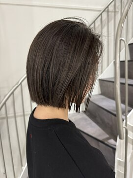 マルフェ 天王寺(marfe) ぱっつんボブグレージュ透明感カラー