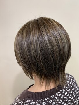 アズールサン 草加西口店(azule-sun) ハイライトカラー　ショート