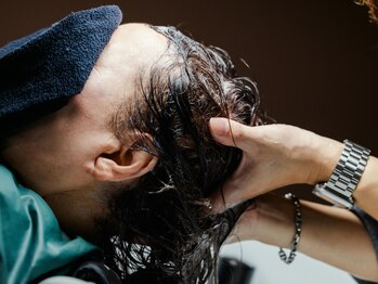 スパ 大財店(SPA)の写真/健康な髪は健康な頭皮から―。一人ひとりの頭皮や髪の状態に合わせて選べるヘッドスパで癒しのひと時を…。
