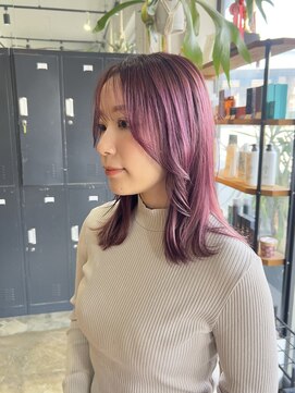 フェリアファム 北千里(FERIA fam) インナーカラー/ハイライト/縮毛矯正/レイヤーカット/髪質改善