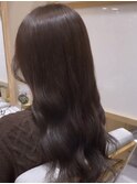 グロッシーアッシュベージュ