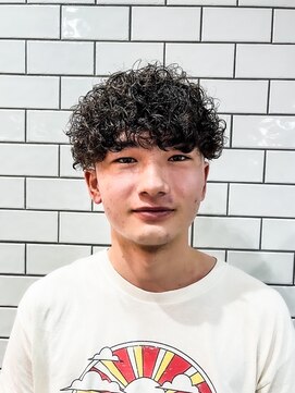 ミスターマウントロックバーバーショップ(MR.MT.ROCK BARBER SHOP) スペインカール