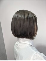 リーオオサカ(Lee Osaka)&nbsp;【Lee大阪店】ワンレングス☆前下がりボブ/新出奈津樹