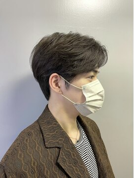 アールプラスヘアサロン(ar+ hair salon) 【センターパートニュアンスパーマ】