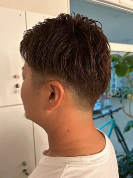 ドットエフ(.f) アップバングショート/2ブロ