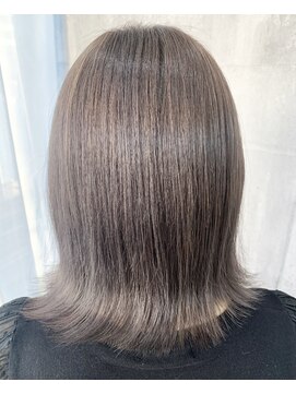 リレア 金町(Relair) 黒髪/グレーベージュ/レイヤーロング/前髪パーマ[京成金町]