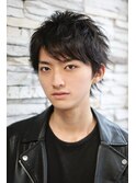 パーマをプラスしたスパイキーショート
