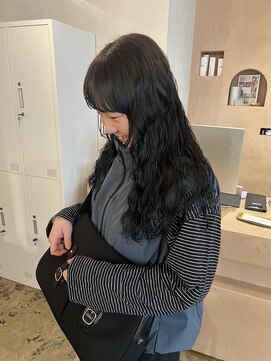 ユッカ 梅田(YUCCA) 【 YUCCA 】大人可愛い/ロングパーマ/透明感カラー/オリーブ