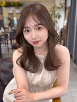 コート 表参道(Cote)&nbsp;cote ミディアム　レイヤー　ベージュ　丸顔　前髪