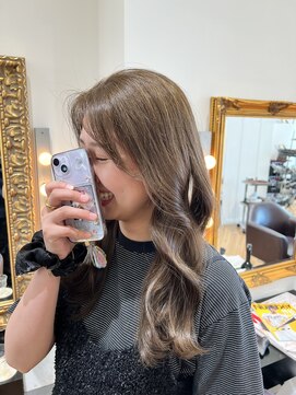 コワファースト  させぼ五番街店(COIFF1RST) ブリーチ有りオリーブベージュ♪