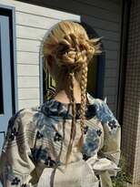 シェノン 赤羽店(CHAINON)&nbsp;金髪ロングカチモリアレンジ浴衣パーティーヘア赤羽岩淵美容室