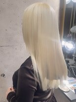 ノエ 心斎橋(Noe)&nbsp;ホワイトブロンド