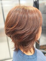 ヘアースタジオ ジェイワン(hair studio J ONE)&nbsp;30代40代50代60代　ウルフレイヤー　くびれ　外ハネ　白髪ぼかし