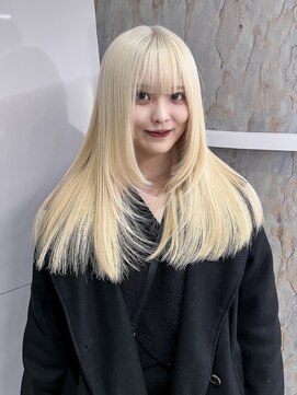 ソル バロール 表参道(SOL .valor) 抜きっぱなしブロンド×レイヤーカット