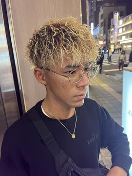 アヴァンス 難波店(AVANCE.) 【松元担当】ブリーチパーマ×縦落ちツイスト