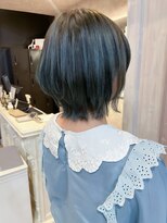 キャアリー(Caary) 福山人気ダブルカラー艶ケアブリーチオリーブカラーレイヤーボブ