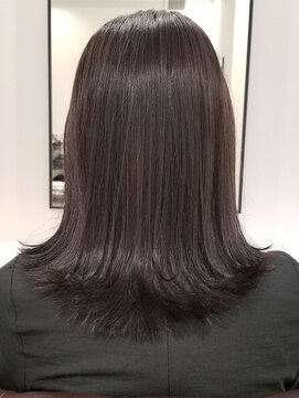 インビテーション(invitation) ストレートロブ×ブルーアッシュ