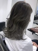 【助川】　グレーのバレイヤージュ