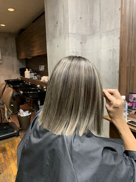 ラフ(LAFF) #黒髪#ボブルフ#ネビージュ#小顔#ワンレン