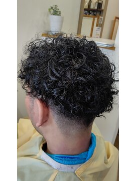 いとをかし美容室 メンズパーマ
