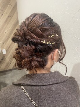 グラット(grAt) 【ももこ】結婚式等のパーティー×アップスタイル