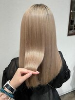 パーク 福岡天神西通り店(parc)&nbsp;ハイトーンカラー　ブリーチカラー　透明感　艶感　ストレート