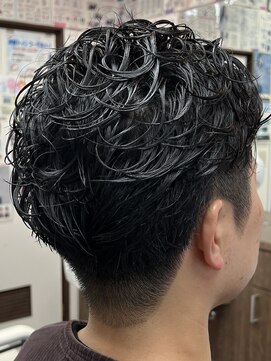 シノン(si-non) ツーブロックパーマスタイル