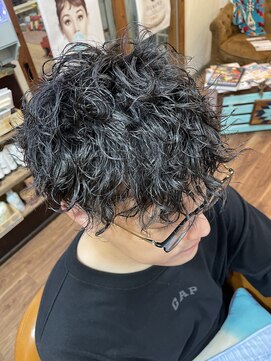 マーメイドヘアー(MERMAID HAIR) 流行りのツーブロ&スペインカール