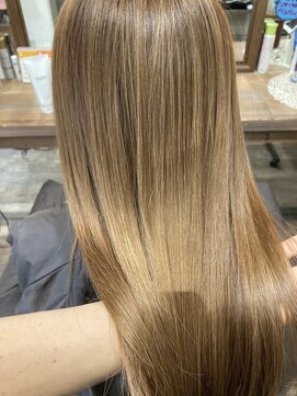 ユーリカ リチェルコ 四天王寺前夕陽ケ丘店 ハイライト/ベージュ/髪質改善トリートメント